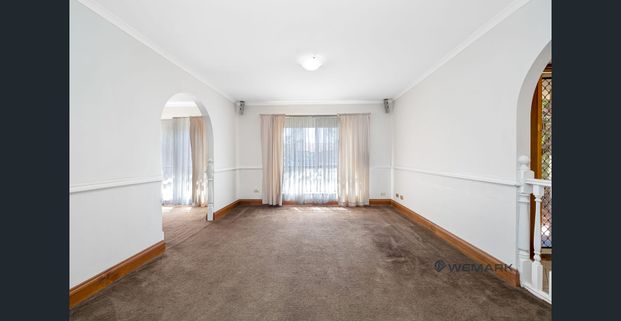 Modern Comfort Meets Suburban Charm! – 19 Crosby Way, Paralowie 🏡 - Photo 1