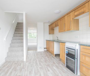 2 bedroom maisonette to rent - Photo 3