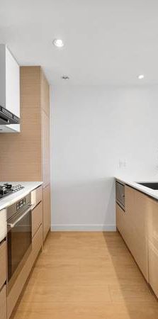 High-Rise 1 Bedroom 1 Bathroom at Metrotown @Station Square 3 - Photo 1