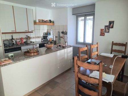 Bel appartement, spacieux, 2,5 pièces + petite véranda - Photo 3