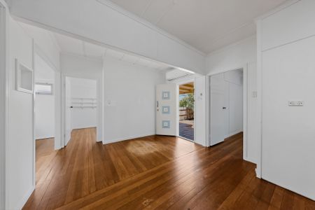 27 Main Street, Beachmere QLD 4510 - House For Rent | Domain - Photo 3