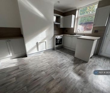 3 bedroom terraced house to rent - Photo 6