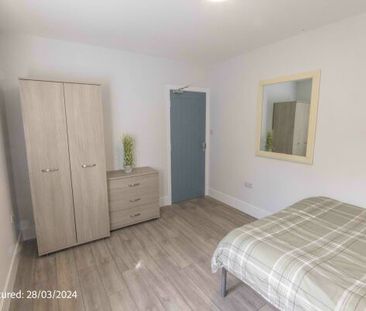 Ground floor, 4 Heslington Road - Photo 6