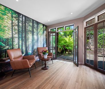 Stylish Three Bedroom Home in Sought-After Queens Park Location - Photo 3