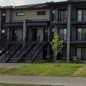 24 Rue De La Fabrique (Aylmer) Magnifique Logement 3 1/2 à Louer - Photo 2