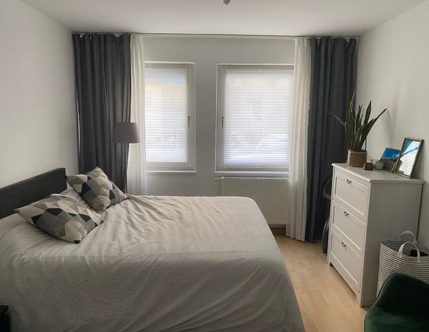 Möblierte 3-Zim.-Wohnung am Kolumbusplatz - Untermiete Dez-Jan - Photo 1