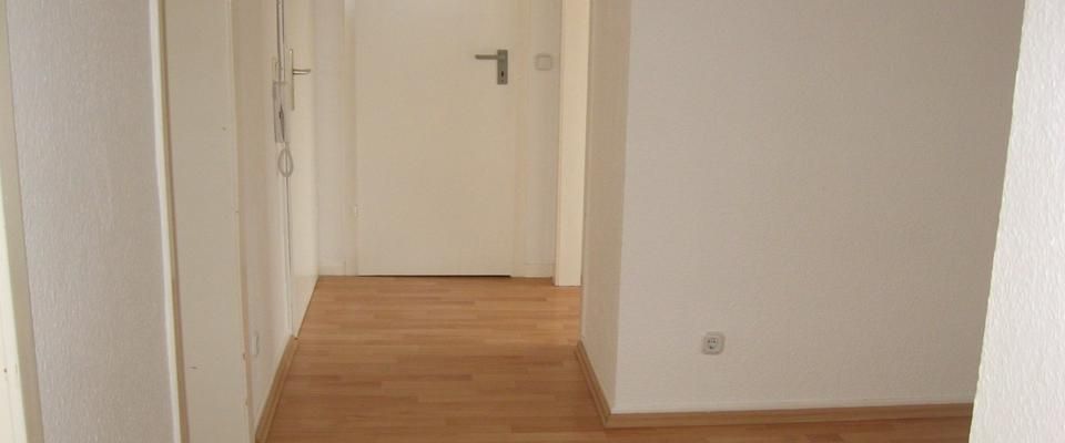 Helle Wohnung mit 73 qm und 1,5 Balkonen - Foto 1