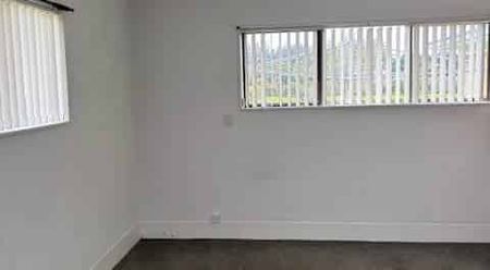 Semi Rural Home - Photo 5