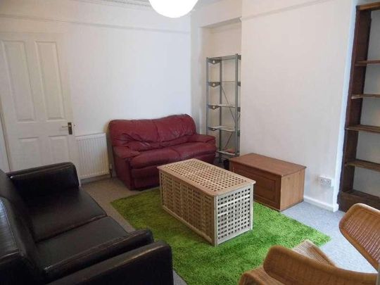 Coronation Avenue, Oldfield Park, Bath, BA2 - Photo 1