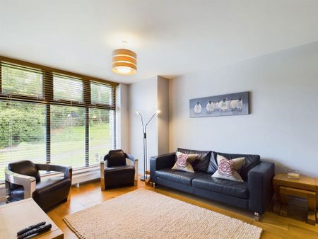 2 bedroom apartment to rent - Photo 4