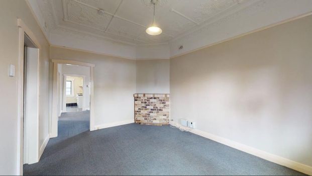 Charming 2 Bedroom Home in a Convenient Location - Photo 1