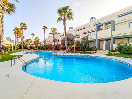 2 beds seafront apartment by the sandy beach in La Mata - Photo 2