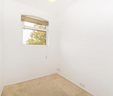 3 bedroom maisonette to rent - Photo 4
