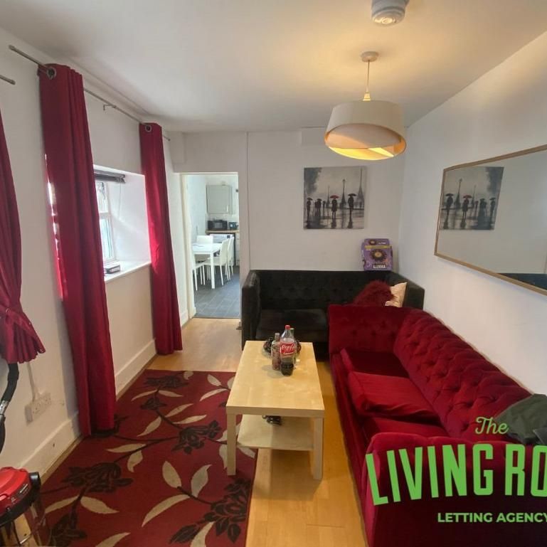 5 bedroom house to rent - Photo 1