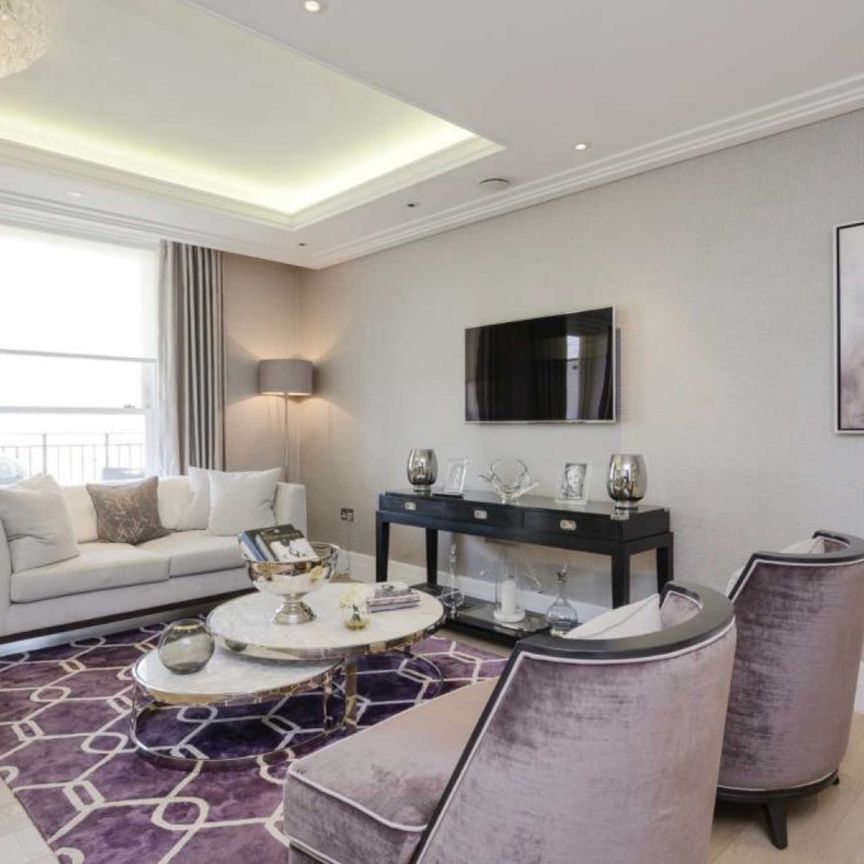 Chambers Park Hill, West Wimbledon, SW20, London - Photo 1