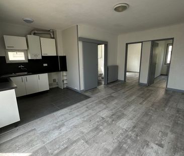 Location Appartement 3 pièces 48m² PORT LA NOUVELLE 11210 - Photo 2
