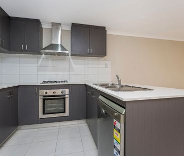 Home in the Heart of Baldivis! - Photo 4