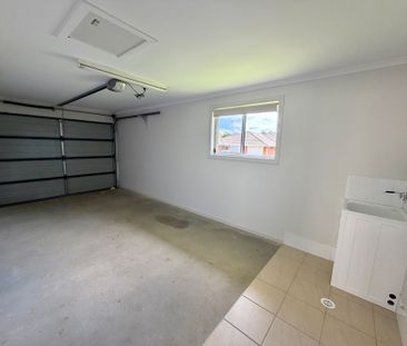 Neat & Tidy 2-Bedroom Home in Convenient Nowra Location - Photo 4