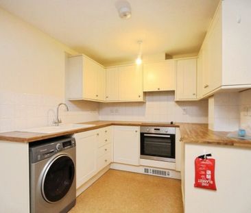 Victoria Street, Englefield Green, Egham, Surrey, TW20 0QX - Photo 1