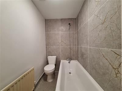 1 Bed Flat, Marsala Road, SE13 - Photo 1