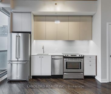 8 Gladstone Lofts - Photo 1