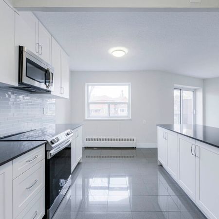 Lakeshore Apartments - Photo 3