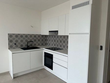 Volledig gerenoveerde, ongemeubelde studio op de 8e verdieping - Zeedijk Oostende - Foto 5