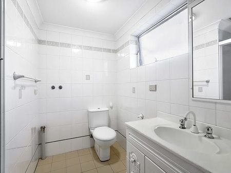 Conveniently Located 1 Bedroom Apartment - Photo 5