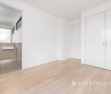 1/13 Austin Street, St Albans, Vic 3021 - Photo 3
