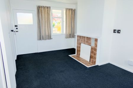 BEDSIT UNIT - Photo 4