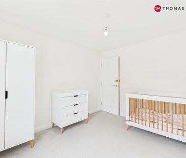 4 bedroom detached house to rent - Photo 6