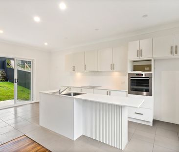 11 Eighth Avenue, Jannali NSW 2226 - House For Rent | Domain - Photo 3