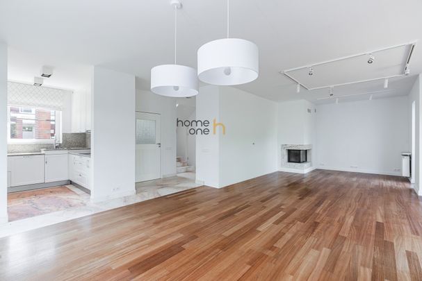 Komfortowy dom w Konstancinie |5 pokoi |4sypialnie - Photo 1