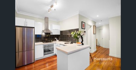 Corner Heritage Gem! - Photo 4