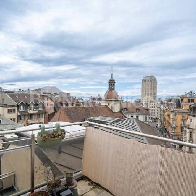 Reprise de bail – 2.5 pièces, Lausanne (Place St Laurent) pour 1er décembre 2 - Photo 1