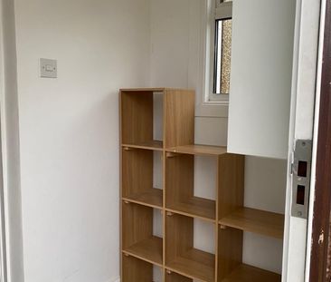Room in a Shared House, College Avenue, HA3 - Photo 2