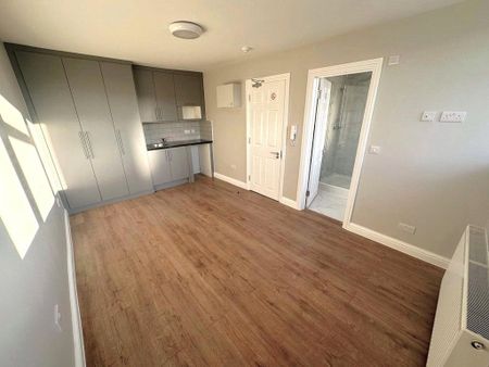 1 bedroom semi-detached house to rent - Photo 2