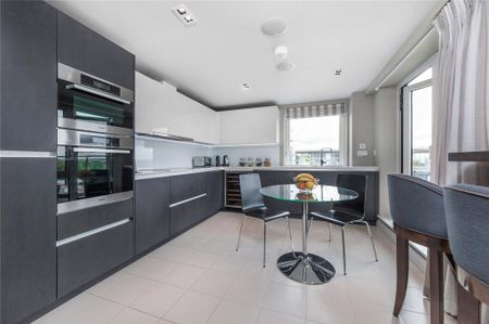 3 bedroom flat to rent - Photo 5
