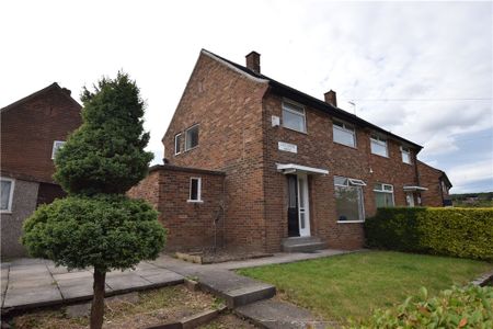 1, Latchmere Walk, West Park, Leeds, West Yorkshire, LS16 5DW - Photo 2