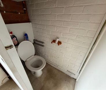 Braden Road, Penn, Wolverhampton - Photo 2