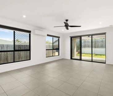 Spacious Family Home in the Heart of Ripley - Photo 2