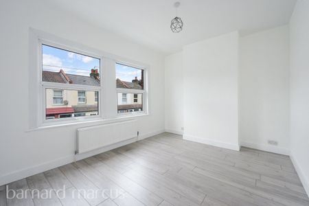 Sorrento Road, SUTTON - Photo 3