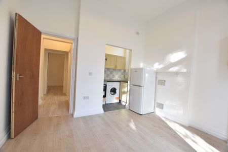 1 Bed Flat, Hart Hill Drive, LU2 - Photo 5