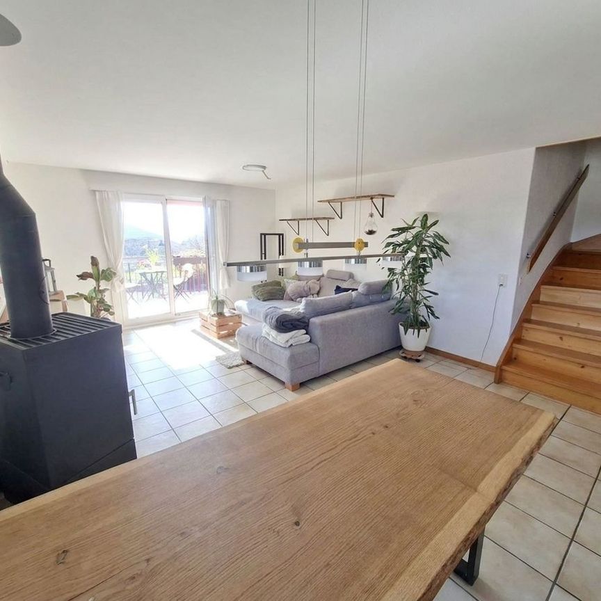 Hell mit Balkon und Aussicht - Photo 1