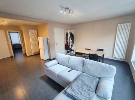 Eén slaapkamer appartement in het centrum van Aalst. - Photo 4