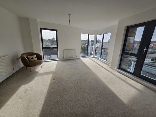 Kitchener House, Warwick Road, West Drayton, UB7 9BS - Photo 1