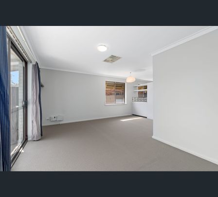 1/156 Gwenyfred Road, Kensington, WA 6151 - Photo 1
