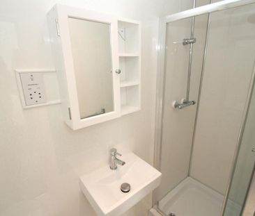 1 bedroom house of multiple occupation to rent - Photo 3