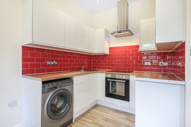 2 Bed Flat, Fonthill Road, N4 - Photo 1