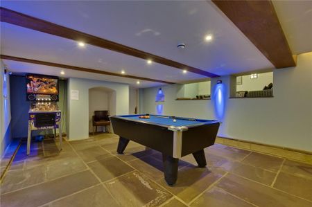 6 bedroom detached house to rent - Photo 3